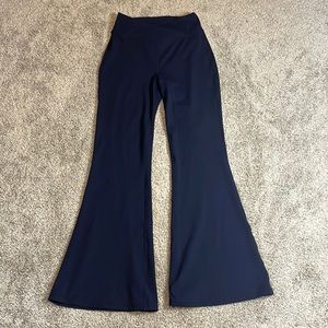 Halara Crossover High Waisted Back Pocket Super Flare Navy Leggings Large